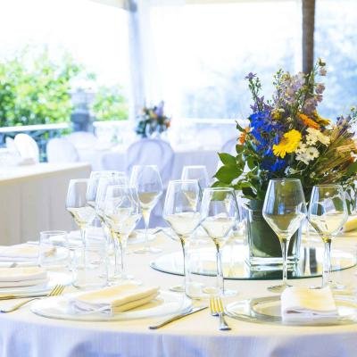 White Theme Wed Recept